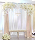 Arche de fleur blanche Sweet Table Mariage Mariage montbéliard